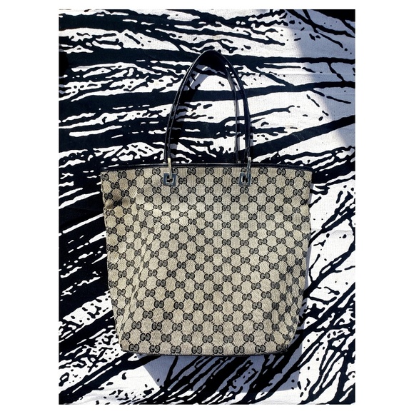Gucci Handbags - vintage 90s 🖤GUCCI🖤 tote